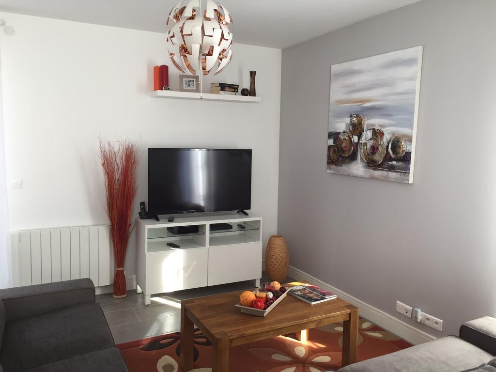 Koechi Apartment Magny-le-Hongre Exterior photo