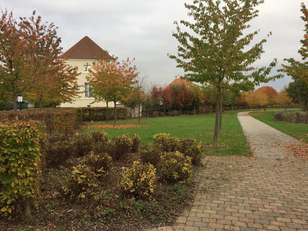 Koechi Apartment Magny-le-Hongre Exterior photo